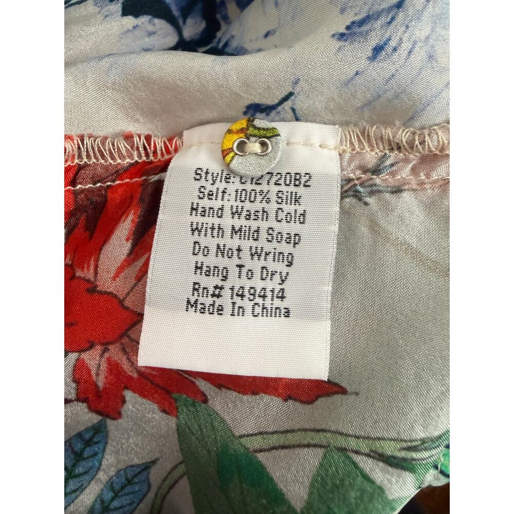 Johnny Was 100% Silk Botanical Blouse M Button Front Bird Floral Piped Collar - Picture 12 of 16